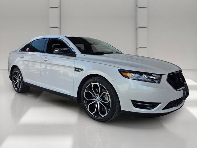 2018 Ford Taurus SHO