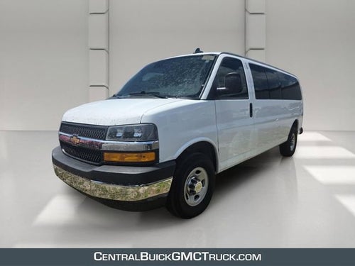 2024 Chevrolet Express Passenger 3500 1LT