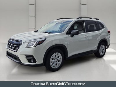 2023 Subaru Forester Base