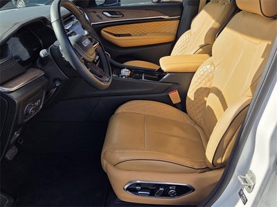 2023 Jeep Grand Cherokee L Summit