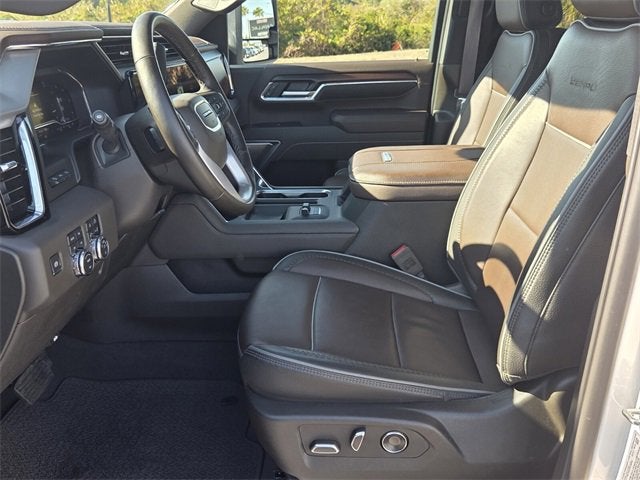 2025 GMC Sierra 3500 HD Denali