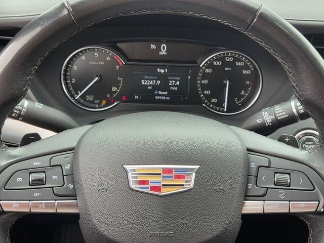 2023 Cadillac XT4 Premium Luxury