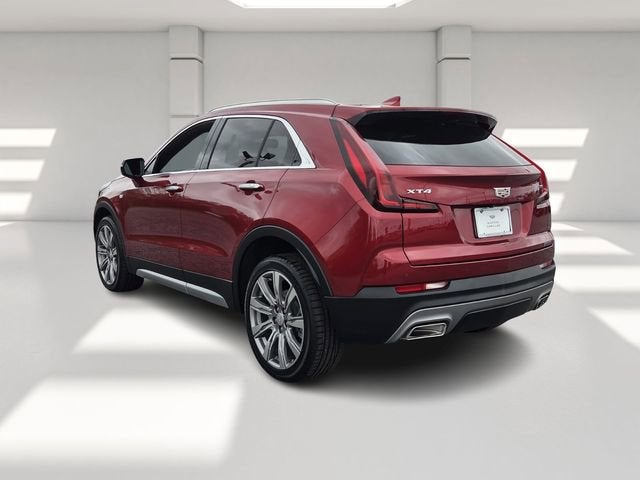 2023 Cadillac XT4 Premium Luxury