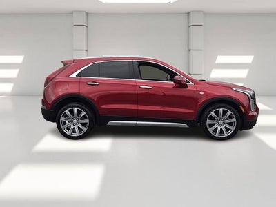 2023 Cadillac XT4 Premium Luxury