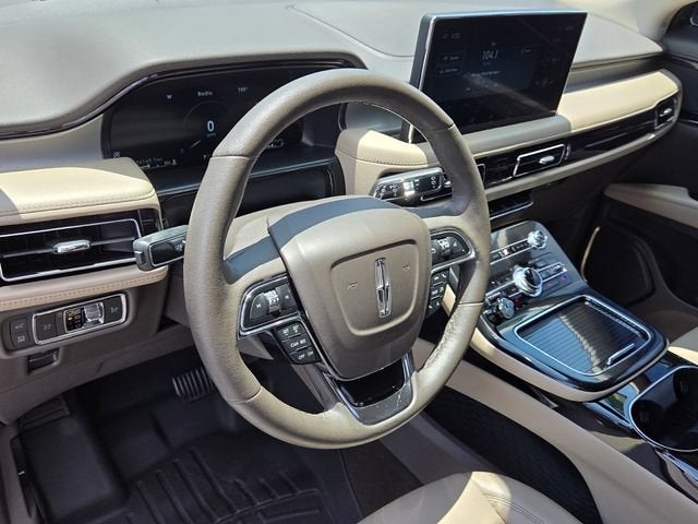 2022 Lincoln Nautilus Standard