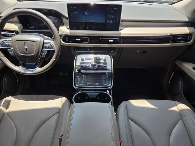 2022 Lincoln Nautilus Standard