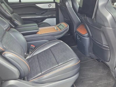 2025 Lincoln Navigator L Black Label