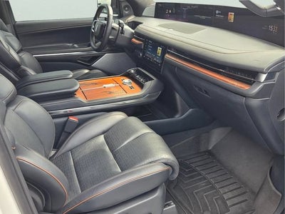 2025 Lincoln Navigator L Black Label