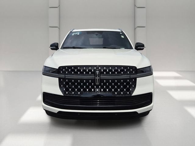 2025 Lincoln Navigator L Black Label