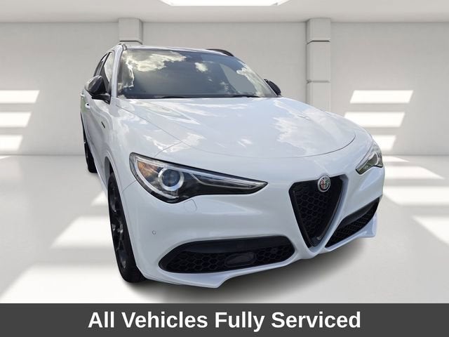 2023 Alfa Romeo Stelvio Estrema