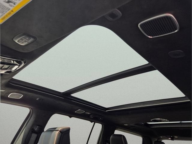 2024 Jeep Grand Wagoneer Series III Obsidian