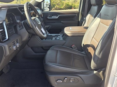 2025 GMC Sierra 3500 HD Denali