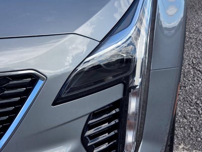 2023 Cadillac XT4 FWD Premium Luxury