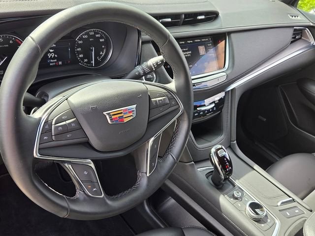 2024 Cadillac XT5 Luxury