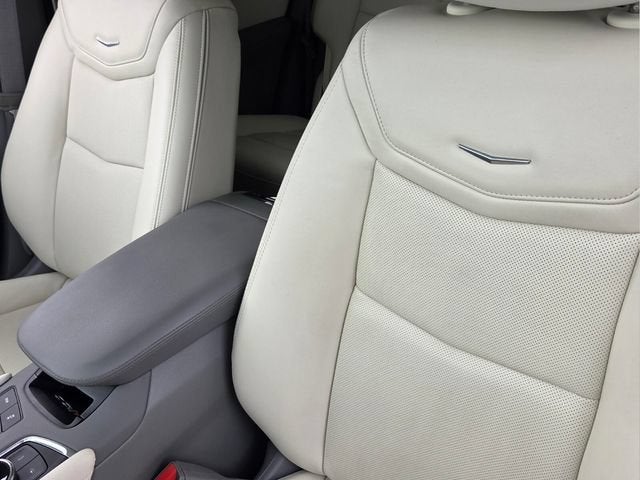2023 Cadillac XT5 FWD Premium Luxury