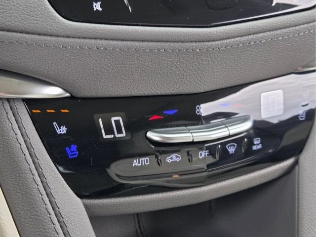 2023 Cadillac XT5 FWD Premium Luxury