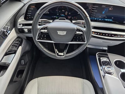 2024 Cadillac LYRIQ Luxury 2