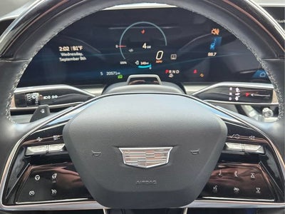 2024 Cadillac LYRIQ Luxury 2