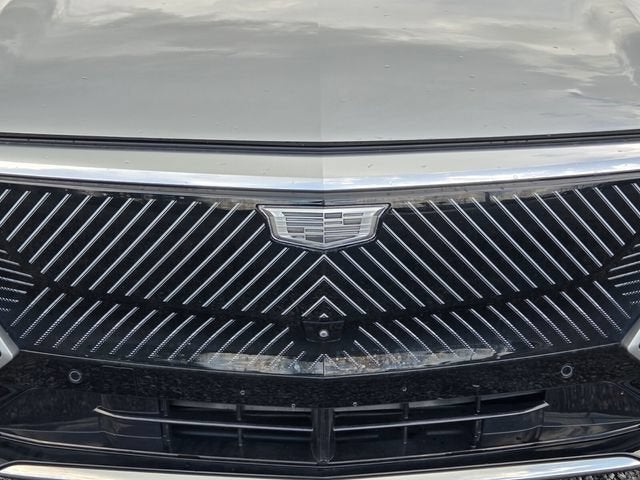 2024 Cadillac LYRIQ Luxury 2