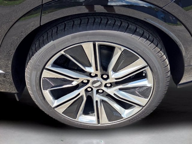 2027 Cadillac LYRIQ Signature Luxury