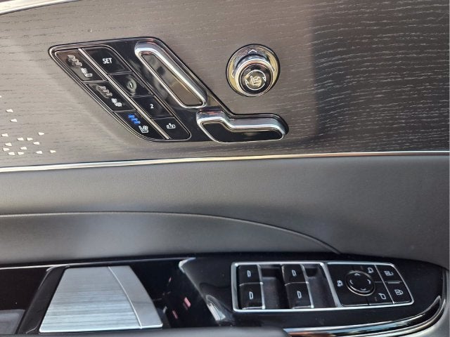 2027 Cadillac LYRIQ Signature Luxury