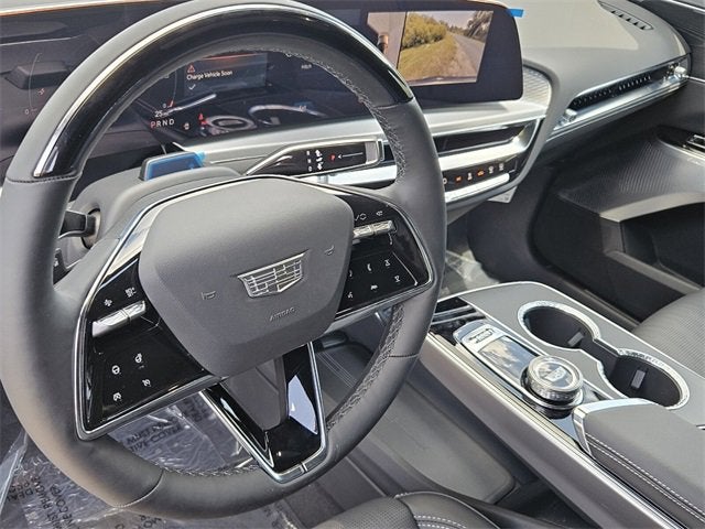 2025 Cadillac LYRIQ Sport 2