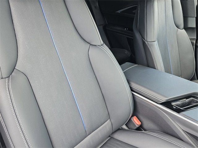 2025 Cadillac LYRIQ Sport 2