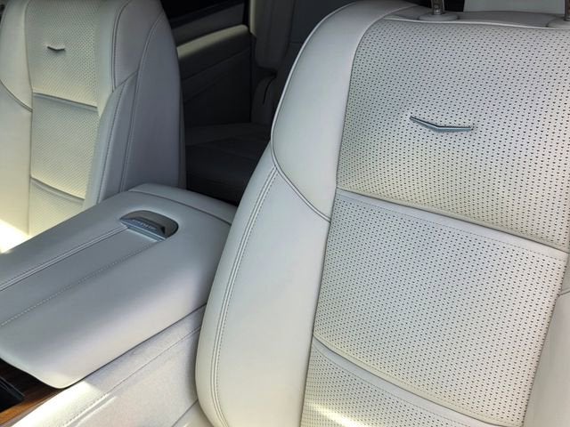 2024 Cadillac Escalade ESV Sport Platinum