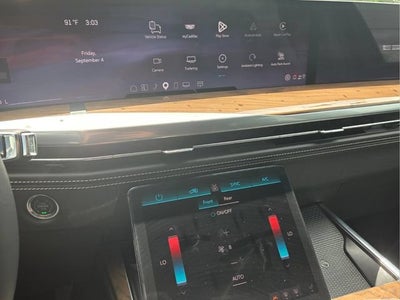 2026 Cadillac Escalade Platinum Luxury