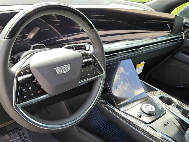 2025 Cadillac ESCALADE IQ Luxury 1