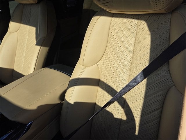 2025 Cadillac ESCALADE IQ Luxury 2