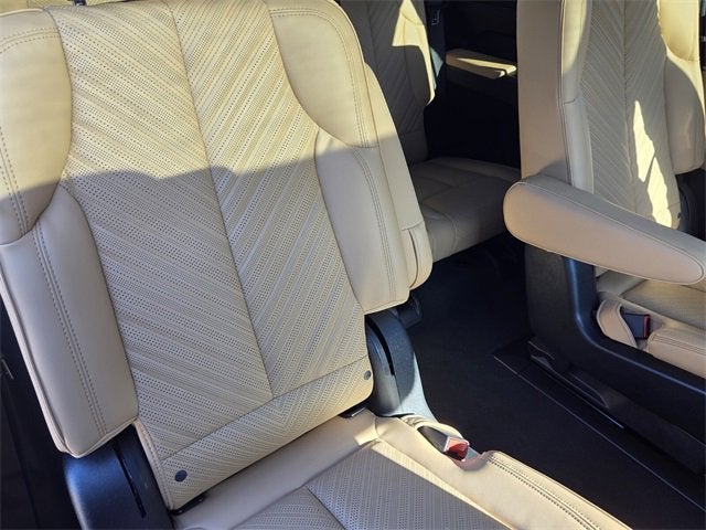 2025 Cadillac ESCALADE IQ Luxury 2