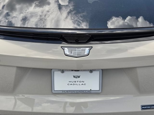 2027 Cadillac OPTIQ Premium Luxury