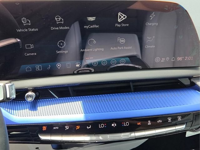 2027 Cadillac OPTIQ Premium Luxury