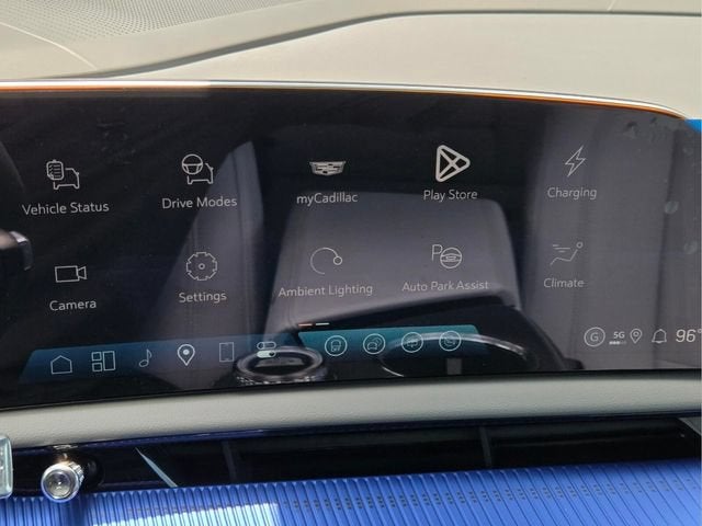 2027 Cadillac OPTIQ Premium Luxury