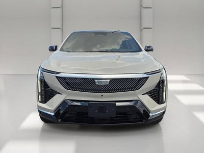 2027 Cadillac OPTIQ Premium Luxury