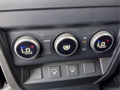 2025 Land Rover Defender V8