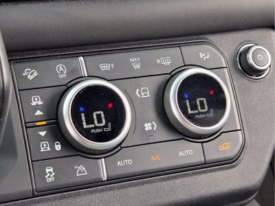 2025 Land Rover Defender V8