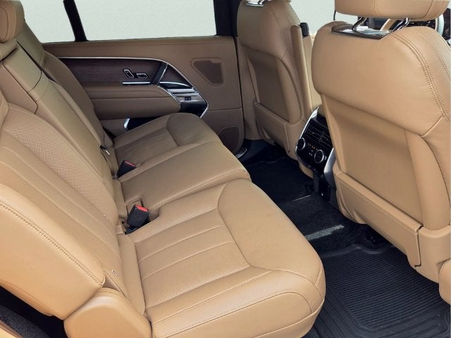 2026 Land Rover Range Rover SE