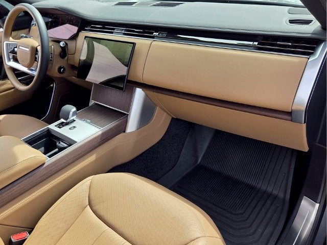 2026 Land Rover Range Rover SE
