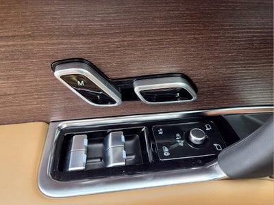 2026 Land Rover Range Rover SE