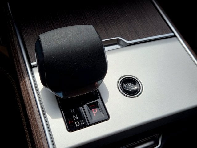 2026 Land Rover Range Rover SE