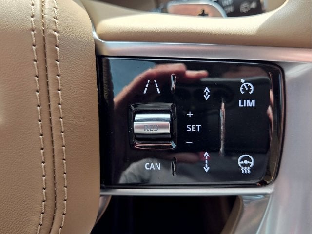 2026 Land Rover Range Rover SE
