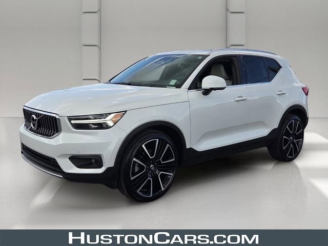 2022 Volvo XC40 Inscription