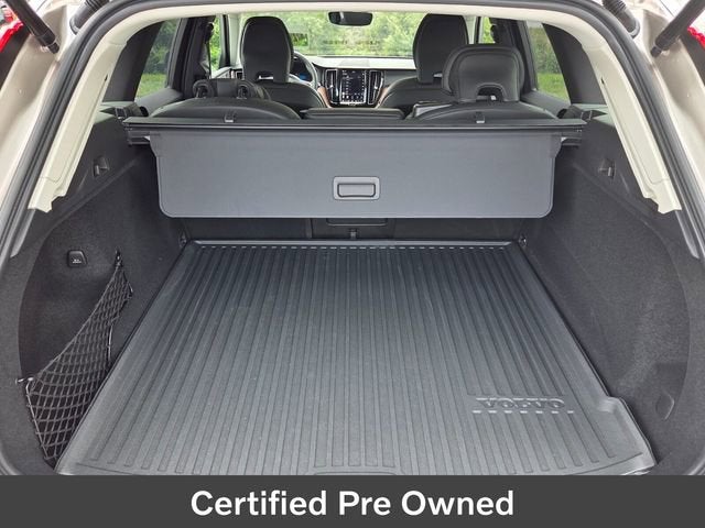 2024 Volvo XC60 Ultimate Dark Theme