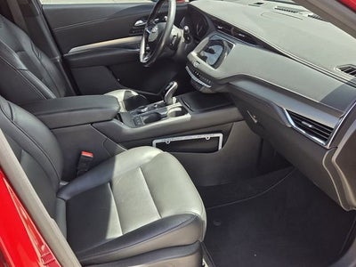 2023 Cadillac XT4 Premium Luxury