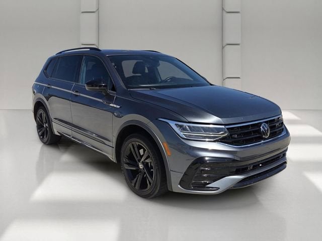 2023 Volkswagen Tiguan SE R-Line Black