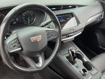 2023 Cadillac XT4 Premium Luxury