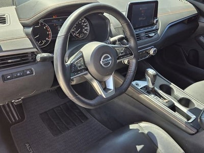 2020 Nissan Altima 2.0 SR