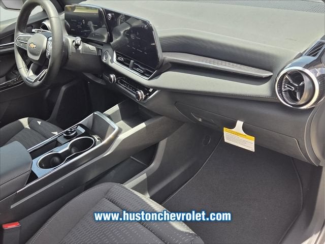 2027 Chevrolet Equinox FWD LT